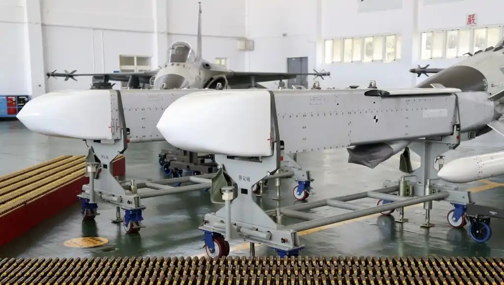 Wan Chien Taiwanese Medium-Range Cruise Missile (A)